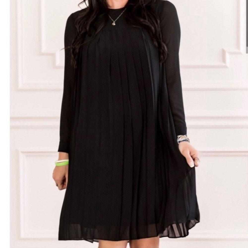 Rachel Parcell x savannah Tate black pleated dress
